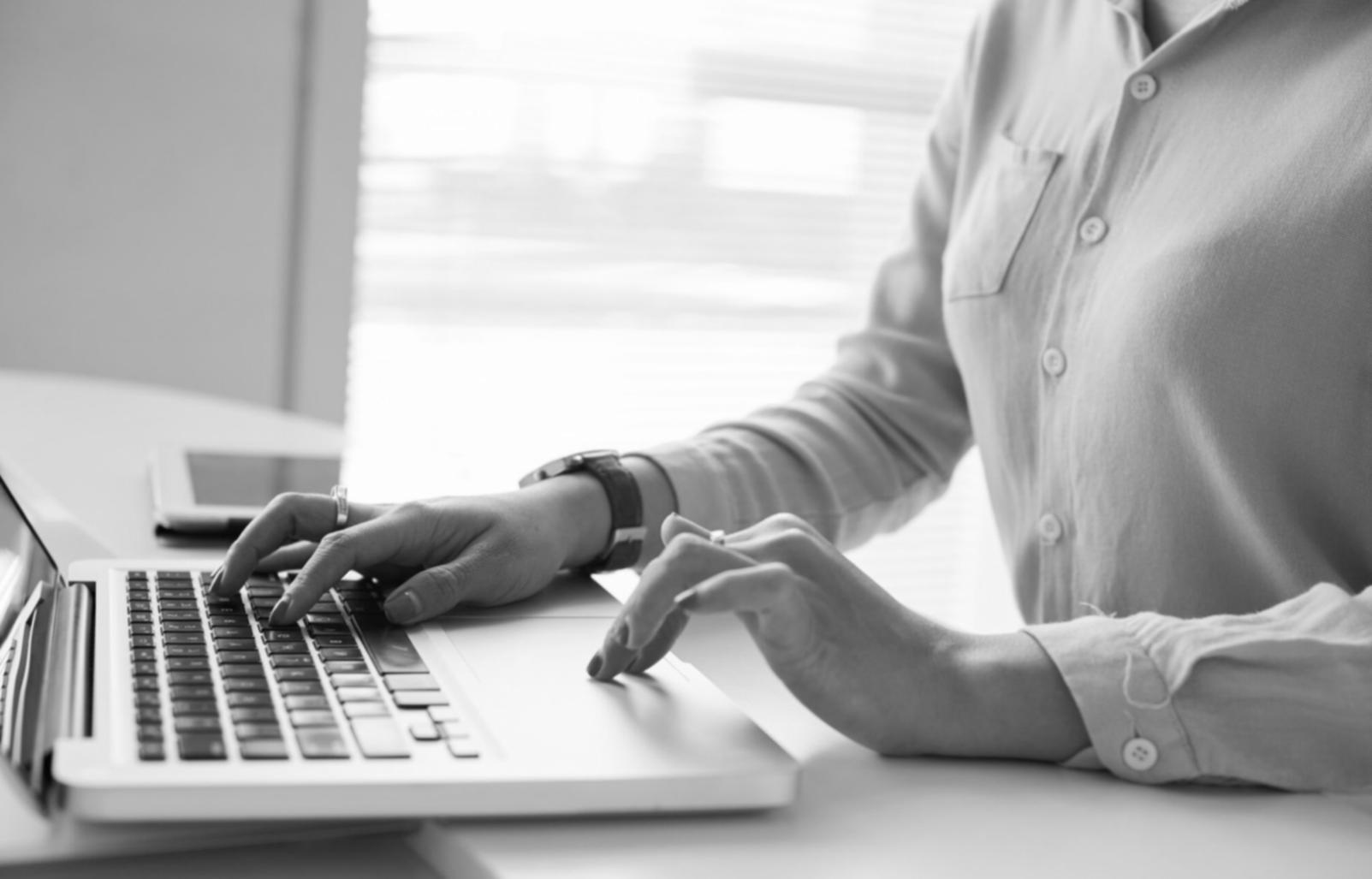 محاضرة تعليمية حول تحسين المحتوى الرقمي